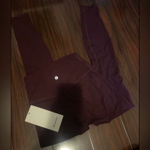 lululemon rare discontinued color burgundy Align pant 28" under retail price!!